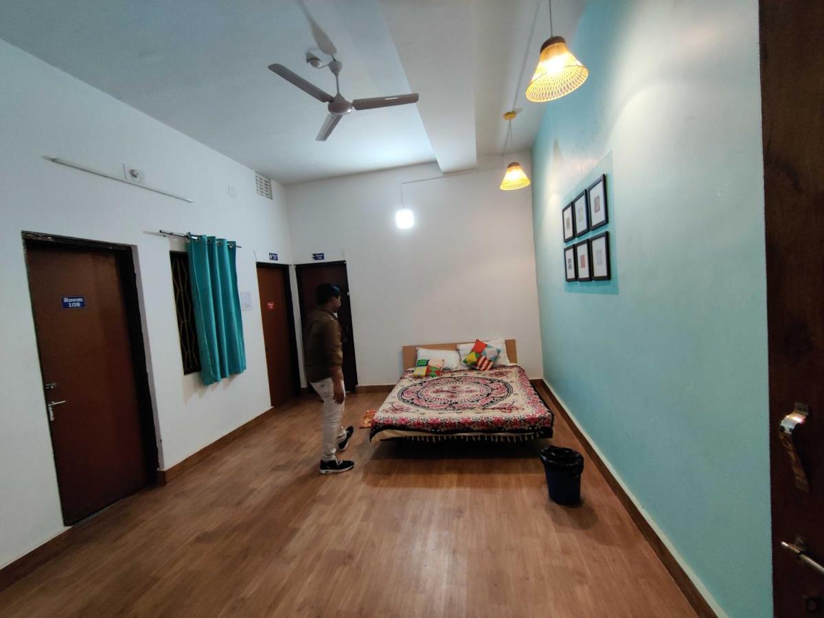 Hotel O Housefull Residency Khandagiri エクステリア 写真